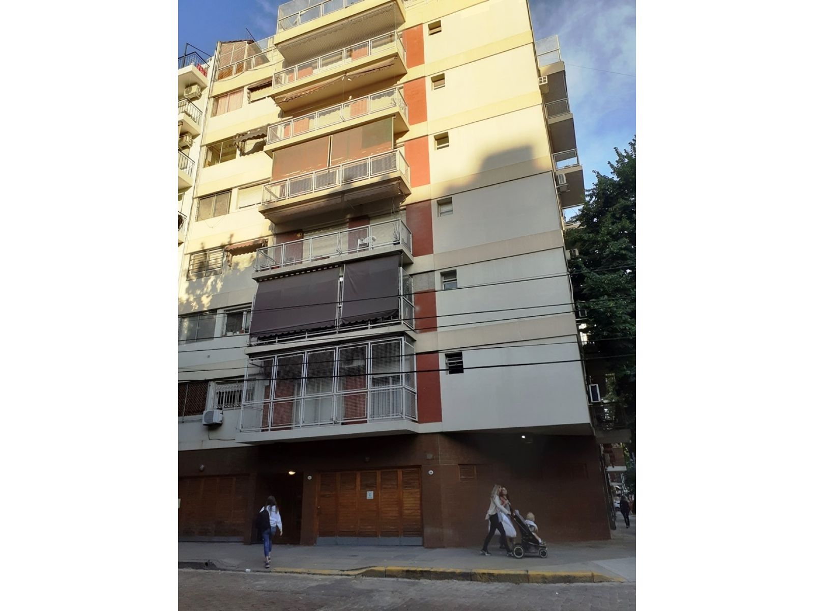 #departamento #piso #venta #caballito 4 ambientes 3 baños Dep/serv 2 balcones Cochera fija Baulera Excelente ubicacion
