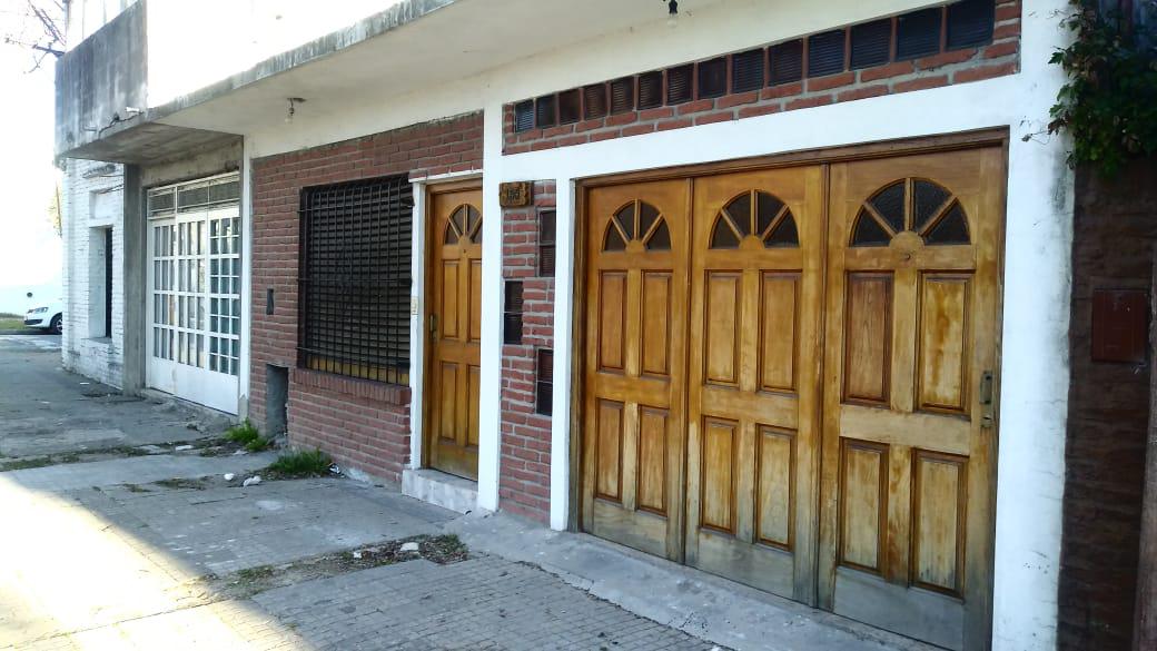 Casa en venta - 2 dormitorios 1 baño - Cochera - 107mts2 - Barrio Norte, La Plata