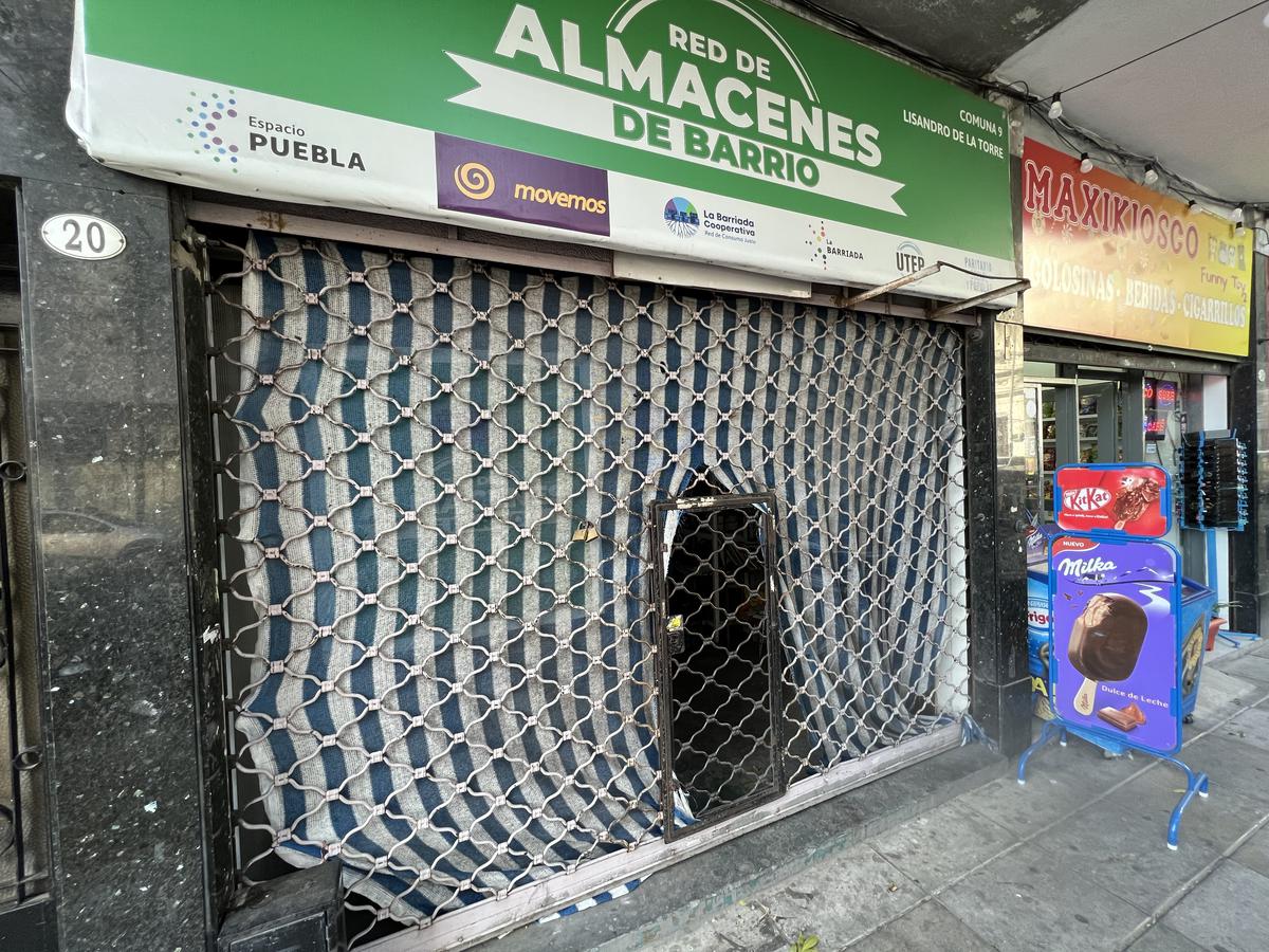 Local de 38 m2 en alquiler en Liniers sin expensas, AySA ni ABL
