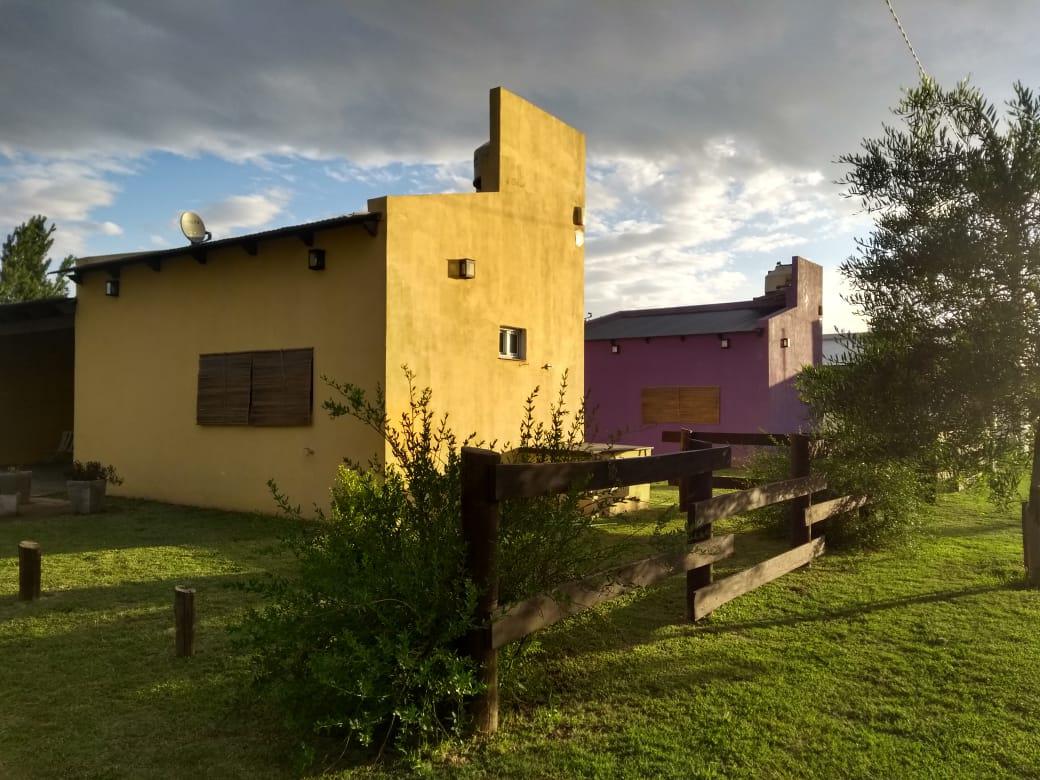 Casas en venta - 1 dormitorio 1 baño - 200mts2 - Bolivar