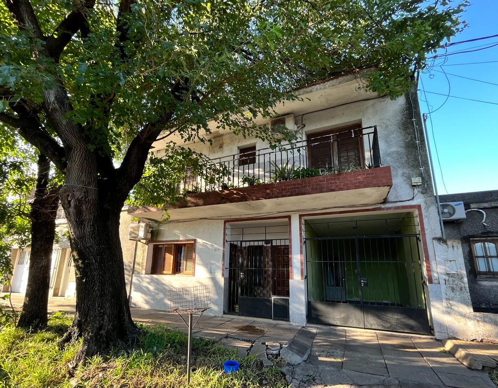 Casa 3 dormitorios en Santa Fe - Barrio Maria Selva